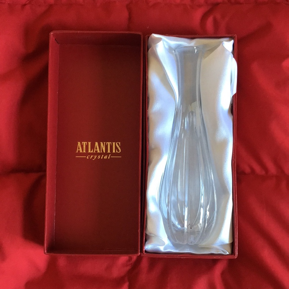 Atlantis Handmade Lead Crystal Bud Vase